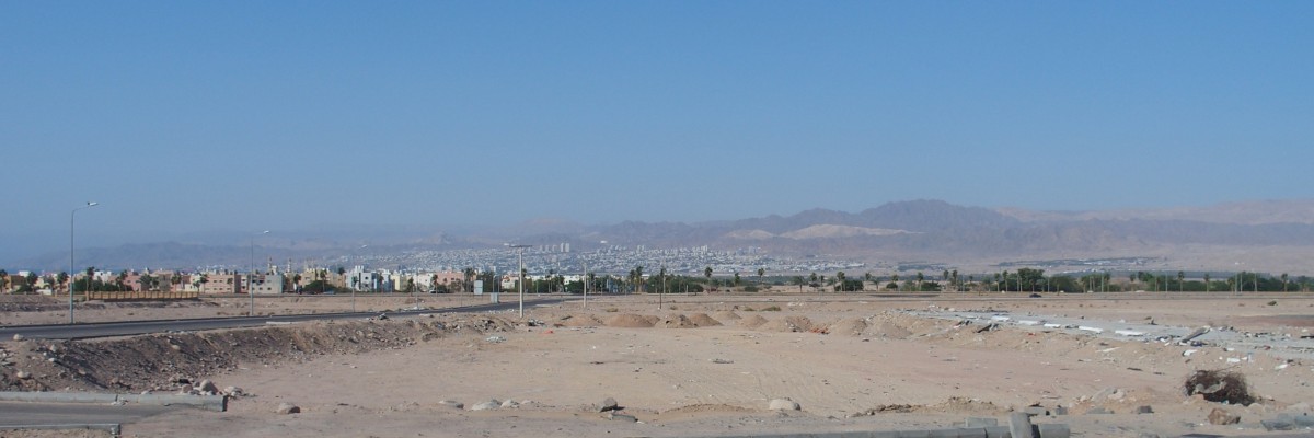 Aqaba mit Eilat im Hintergrund