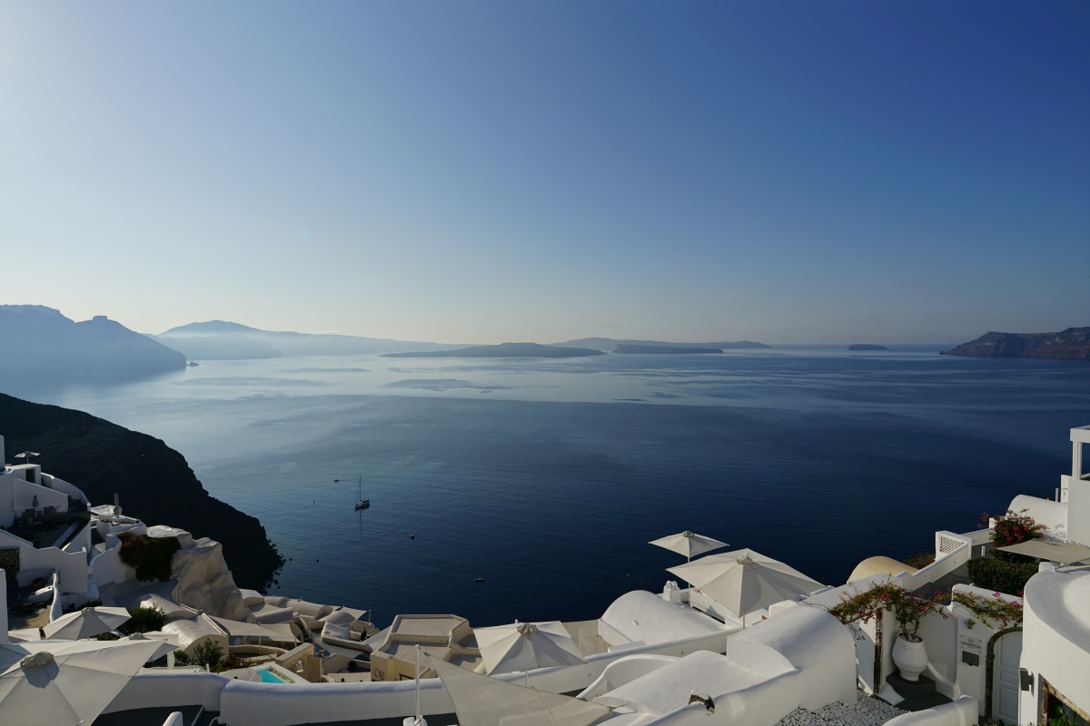 Blick von Ia auf die Caldera von Santorini