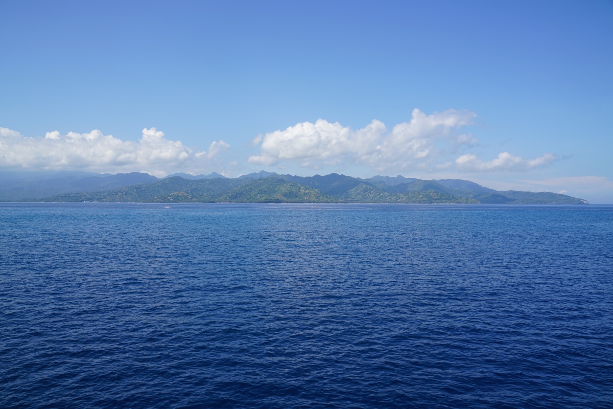 Nordwesten von Lombok vom Meer aus