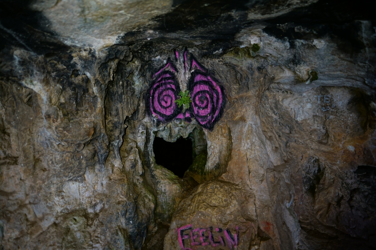 Graffiti in der Lerá-Höhle bei Stavrós auf Kreta