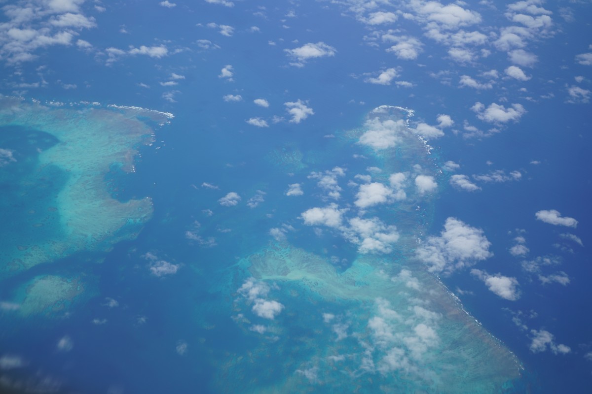 Luftbild einiger Riffe des Great Barrier Reefs
