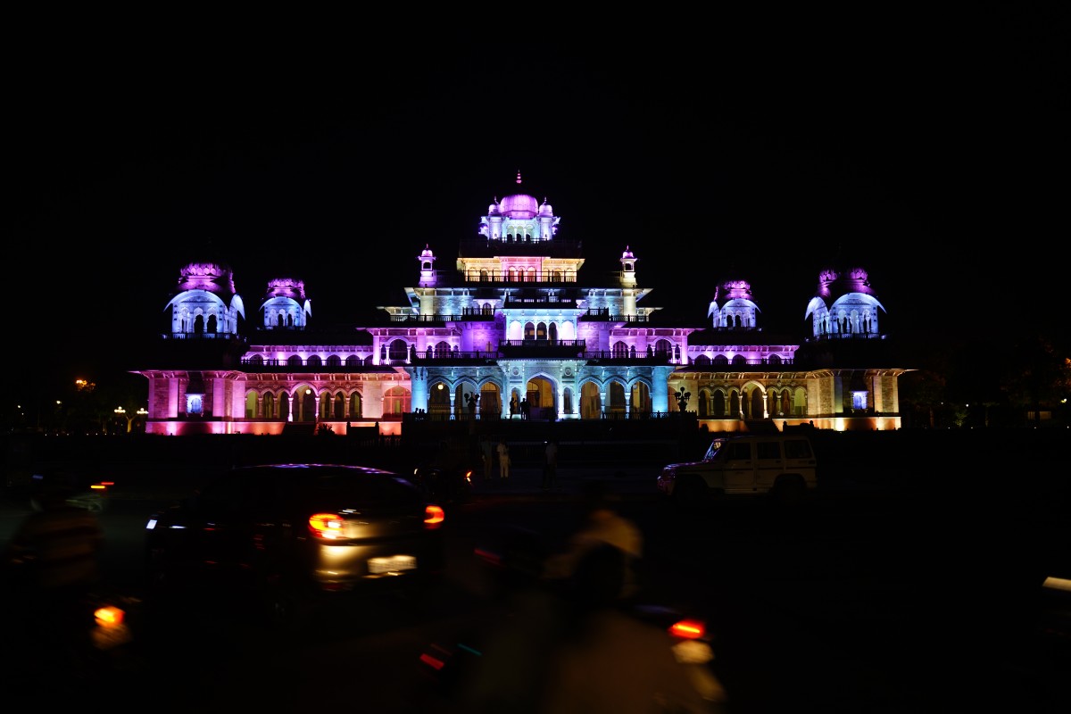 Albert Hall Museum in Jaipur bei Nacht