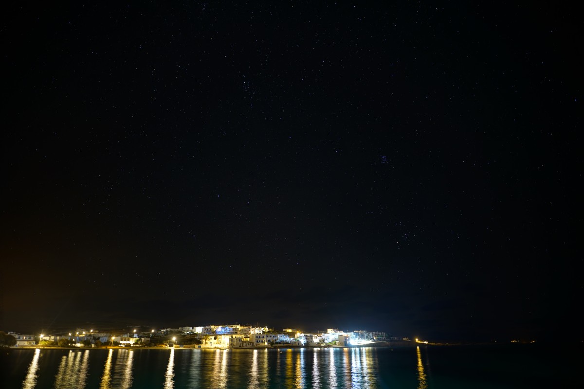 Koufonisi-Hauptort bei Nacht