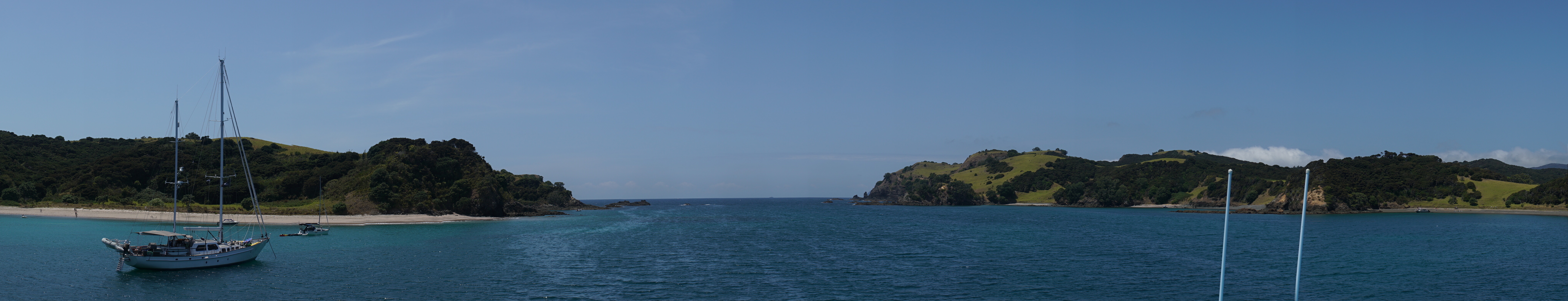 Panorama zwischen Waewaetorea (links) und Urupukapuka Island (rechts)