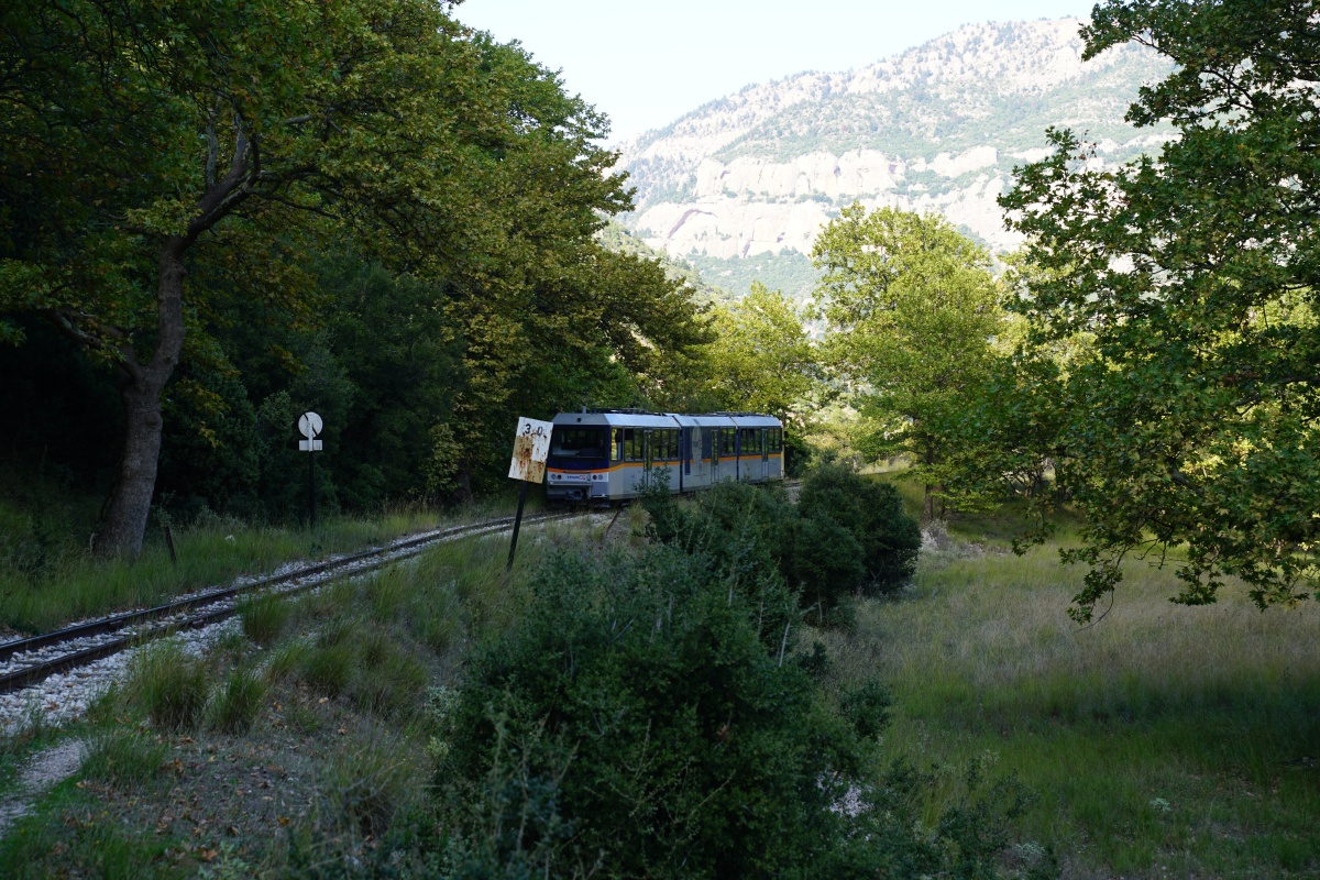 Zug der Zahnradbahn Diakopto–Kalavryta