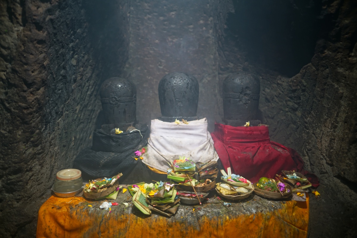 Darstellung von Shiva in der Goa Gajah auf Bali