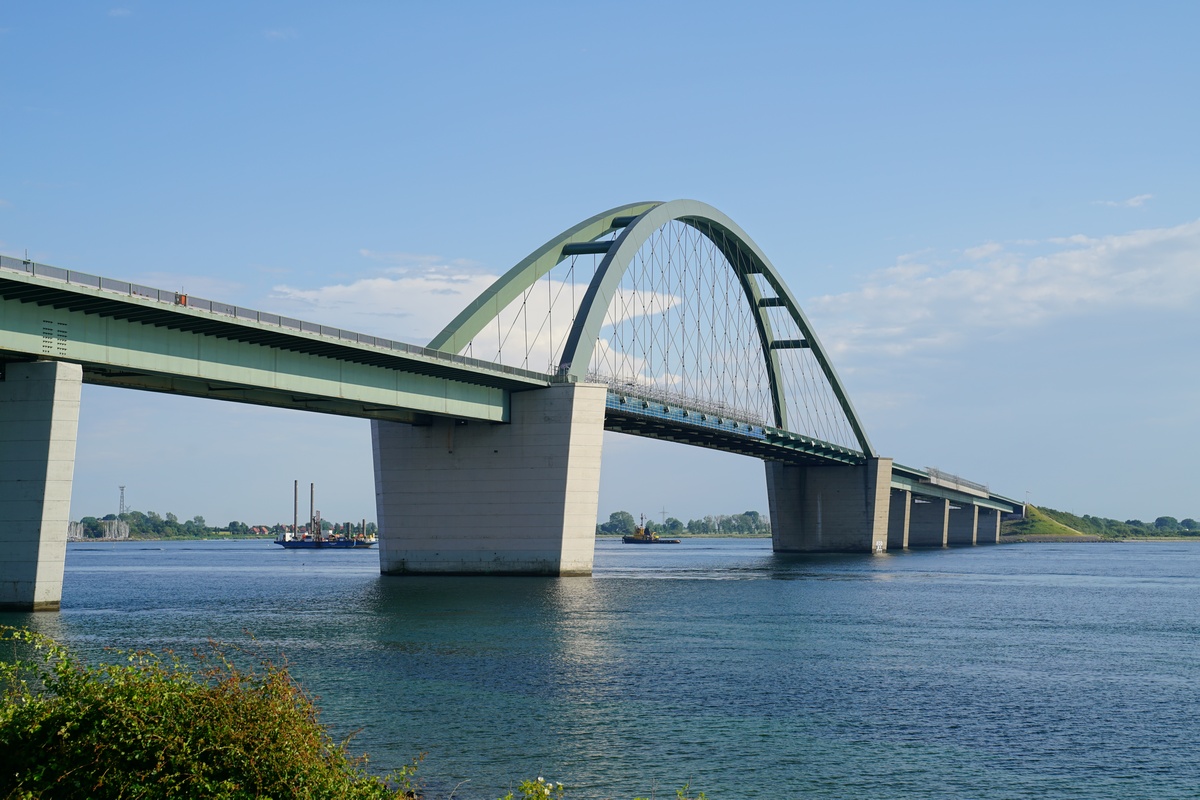 Fehmarnsundbrücke – der „Kleiderbügel“