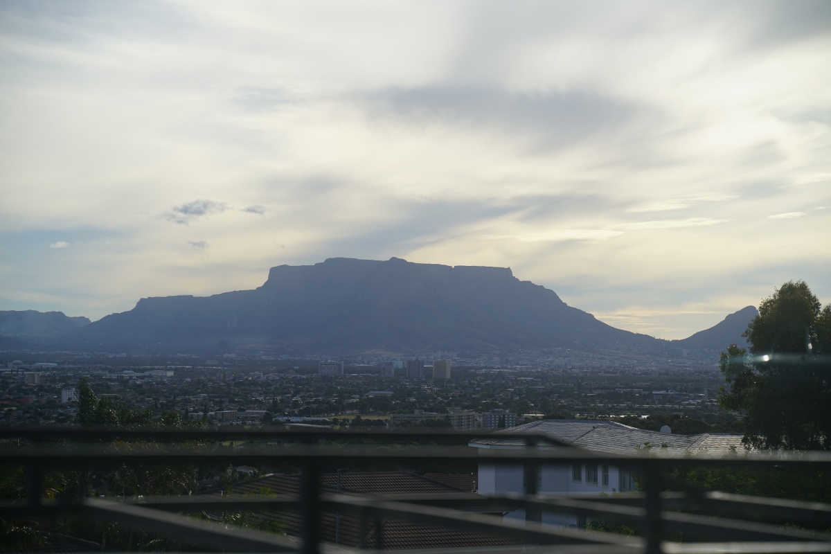 Kapstadt, dahinter der Tafelberg