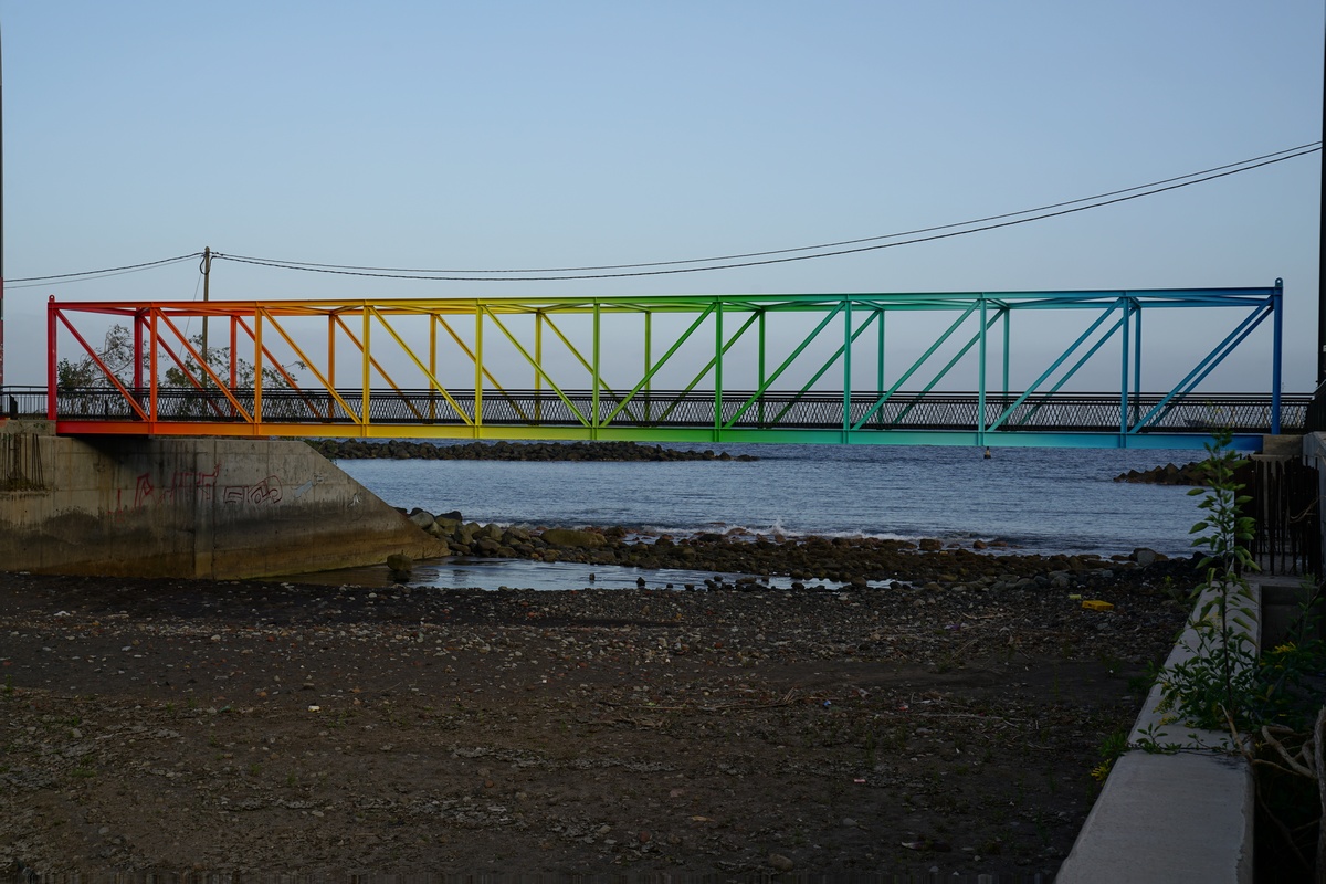 Puente Peatonal de Colores in San Andrés
