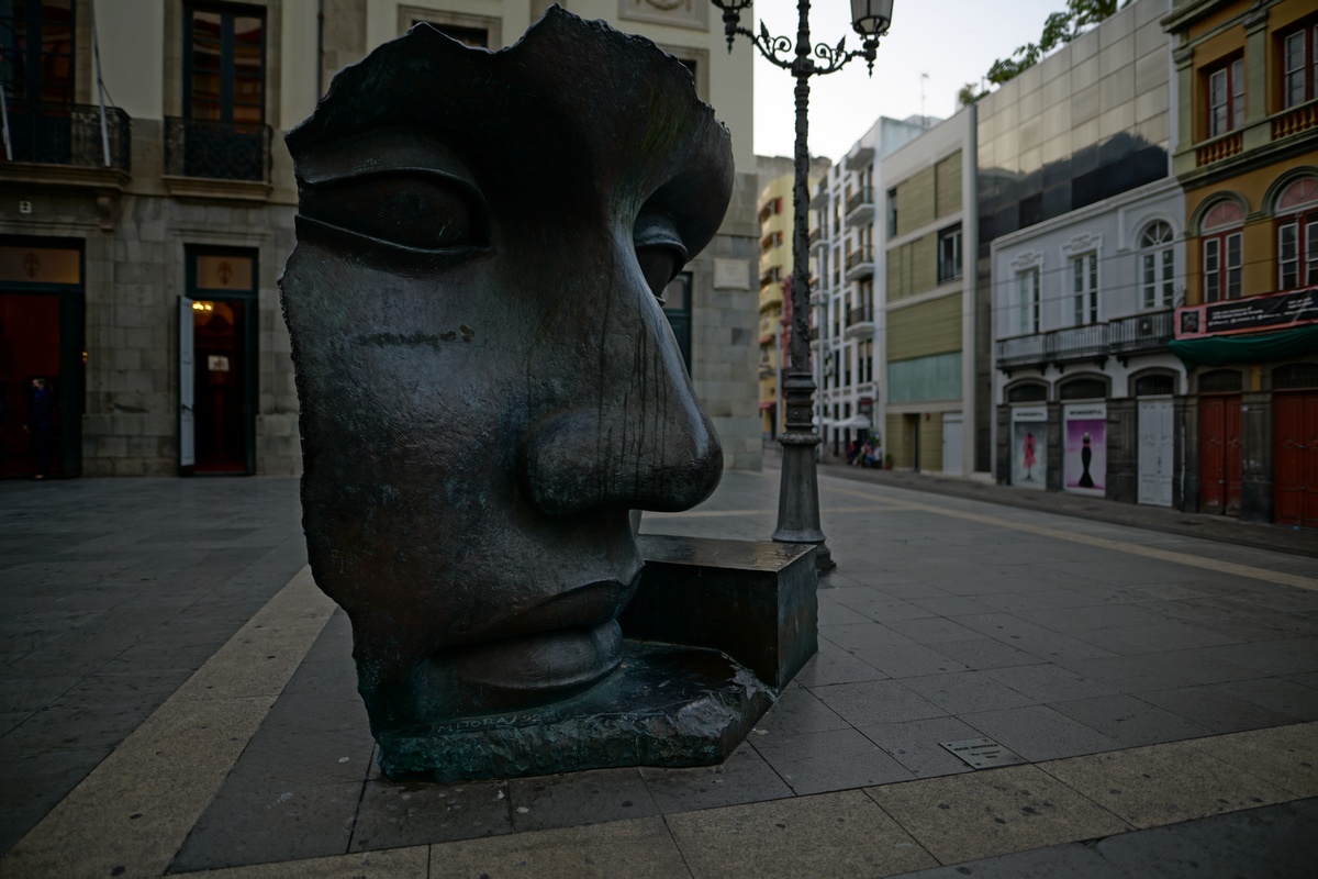 Maske vorm Teatro Guimerá – die Nase ist sichtbar feucht