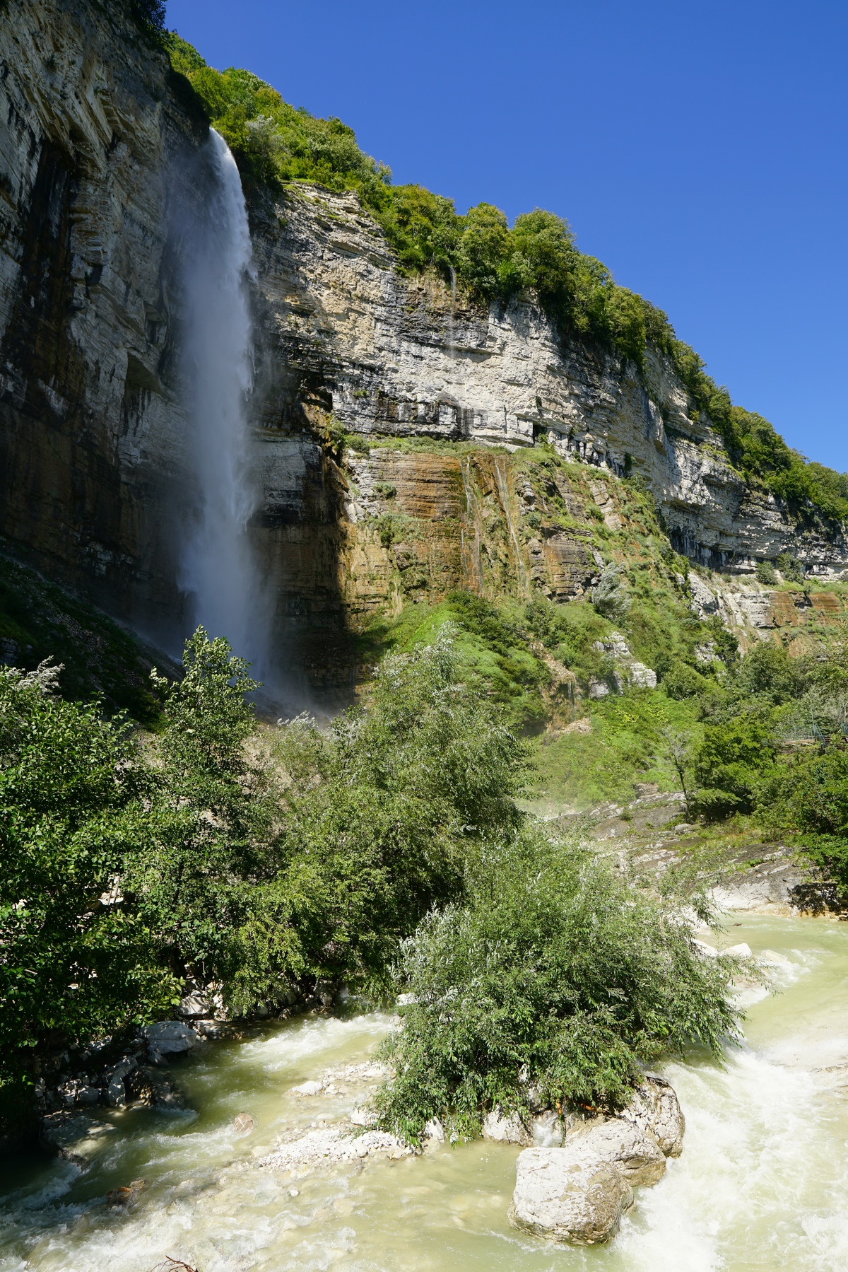 Großer Okaze-/Kintschcha-Wasserfall