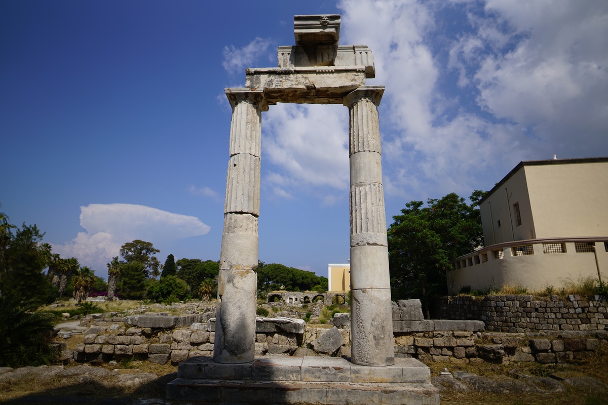 Säulentor der Agorá von Kos-Stadt