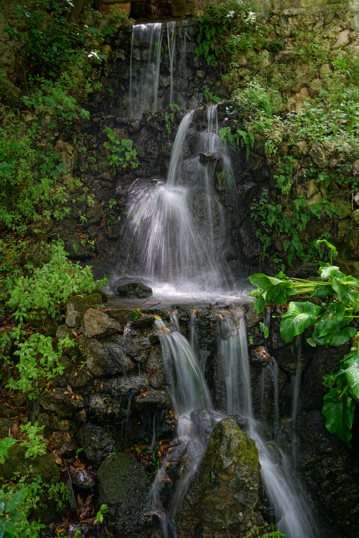 Ein Wasserfall der Argyroúpoli-Quellen auf Kreta