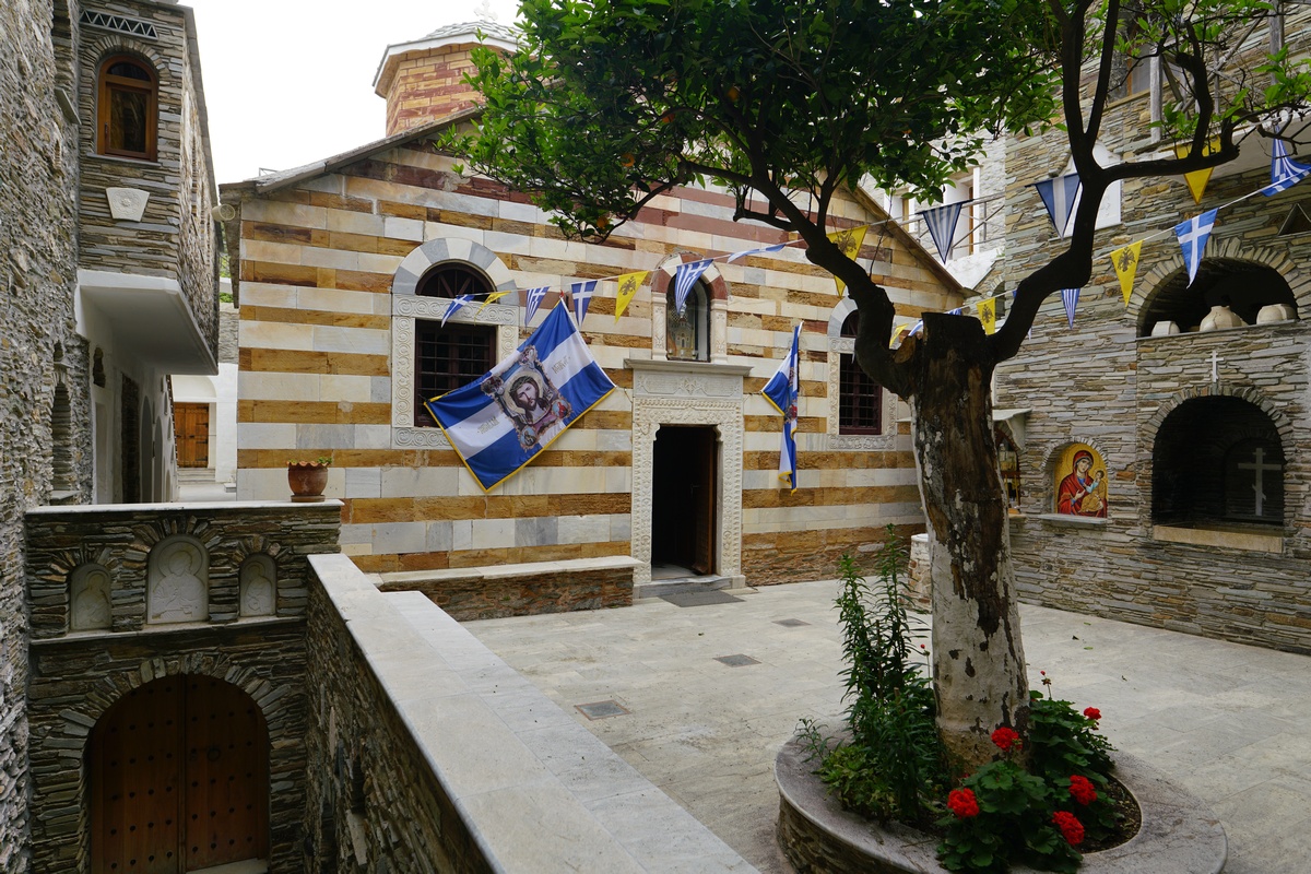 Im Kloster Ágios Nikólaos auf Ándros