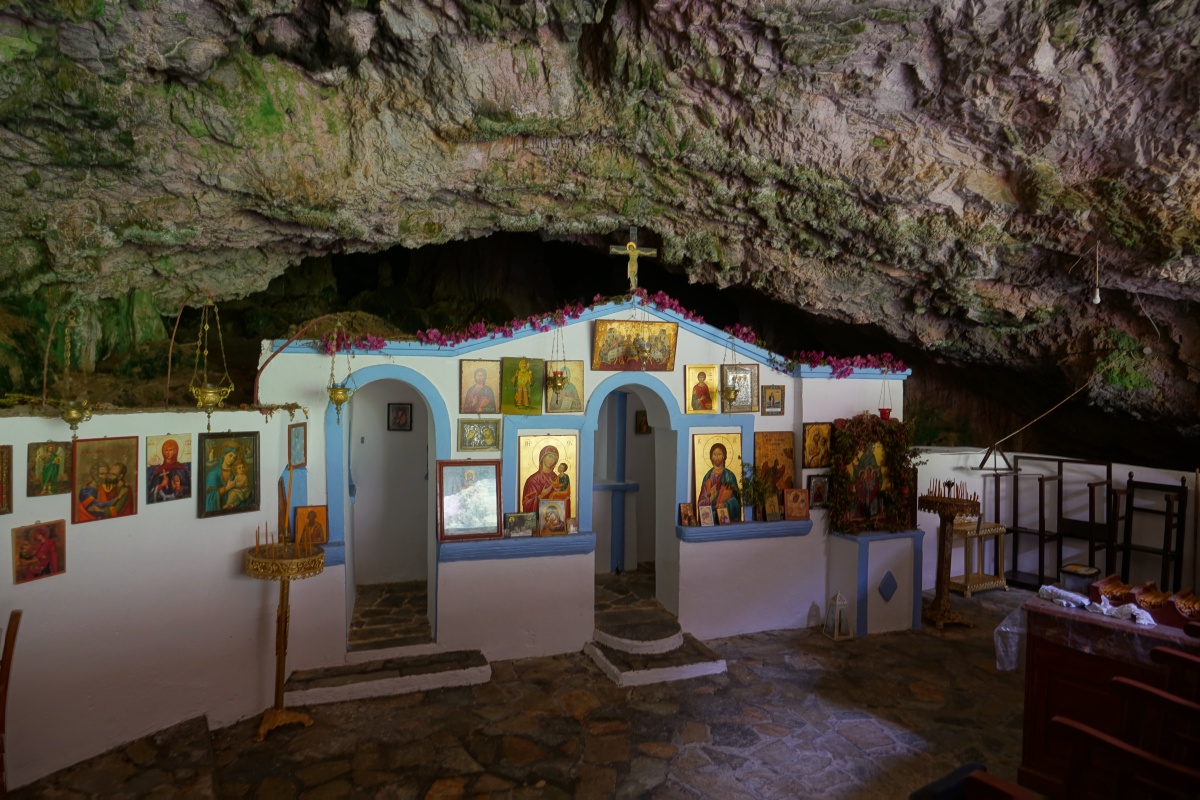 Höhlenkirche Agía Sofía („Heilige Weisheit“) in der gleichnamigen Höhle zwischen Kálamos und Spiliés auf Kýthira