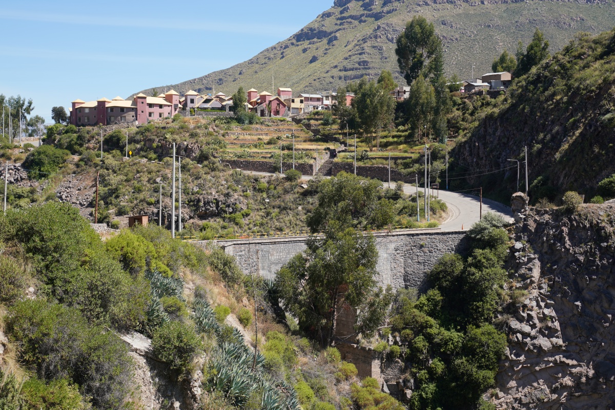 „Inka“-Brücke von Chivay – sie stammt aus der Kolonialzeit