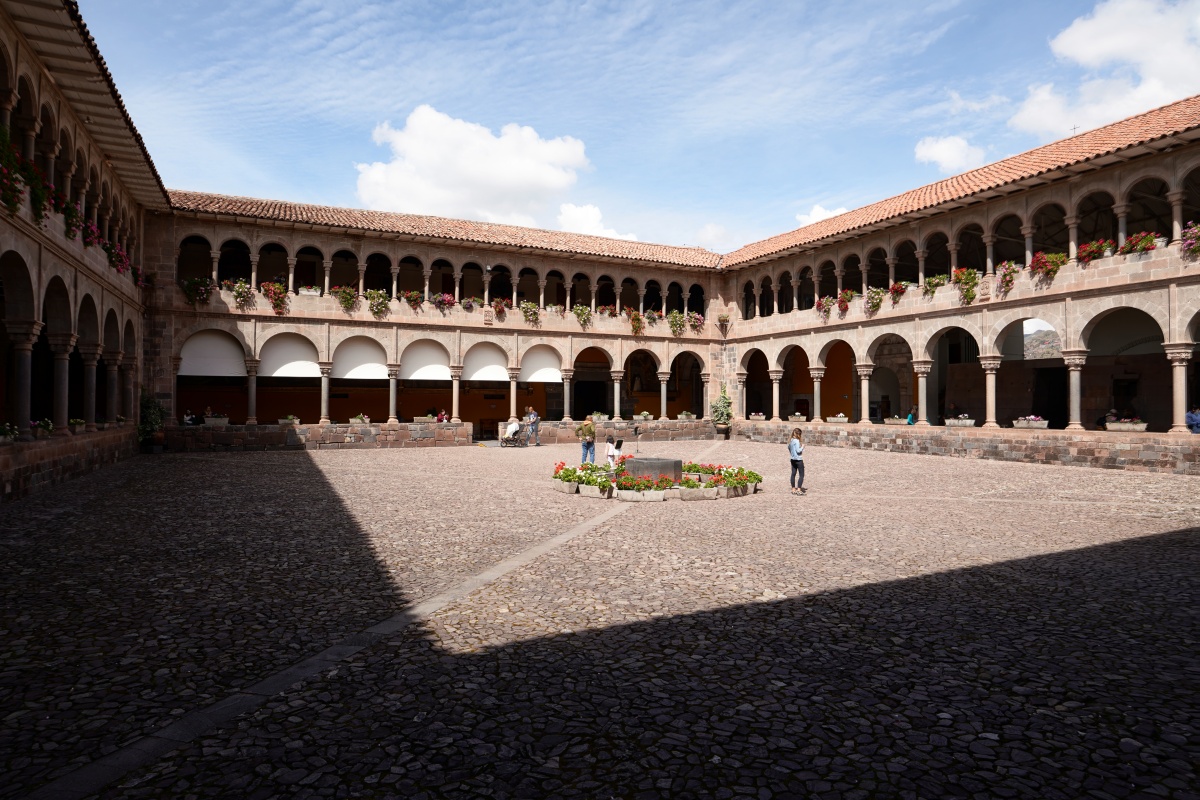 Innenhof des Dominikanerklosters (Convento de Santo Domingo de Guzmán) in Cusco