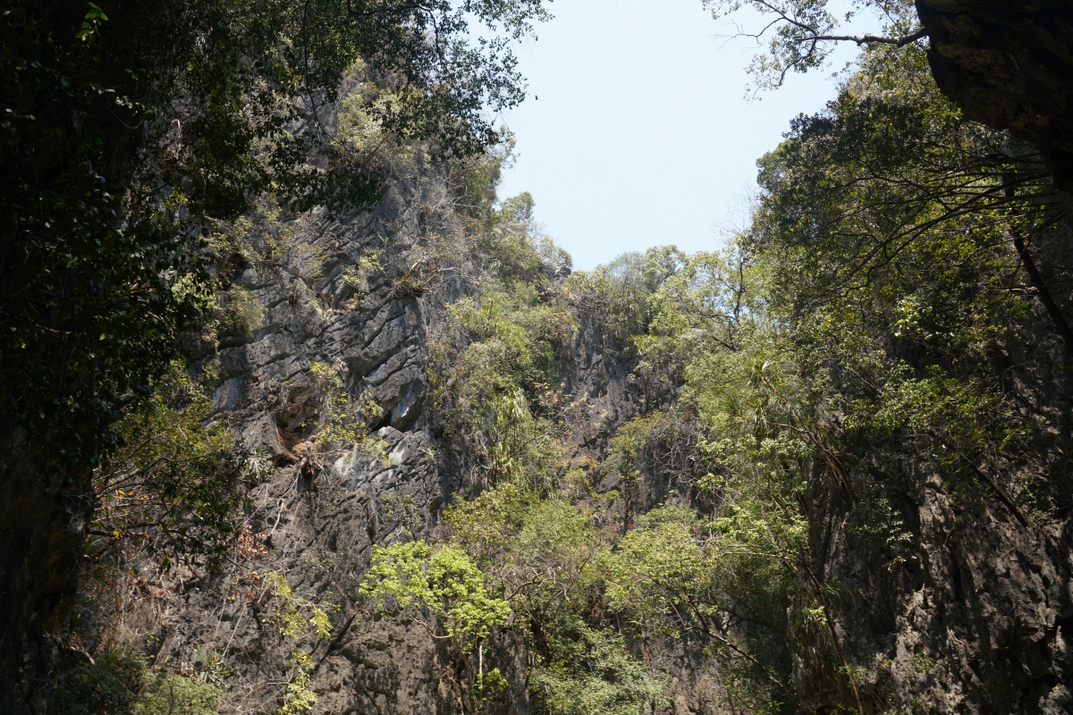 Höhle auf Ko Thalu Ok bei der James-Bond-Insel
