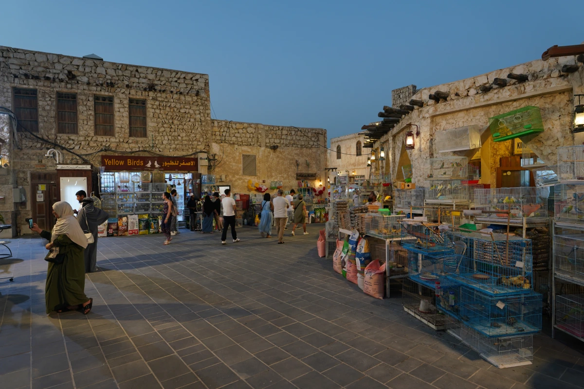 Vogelmarkt im Souq Waqif in Doha