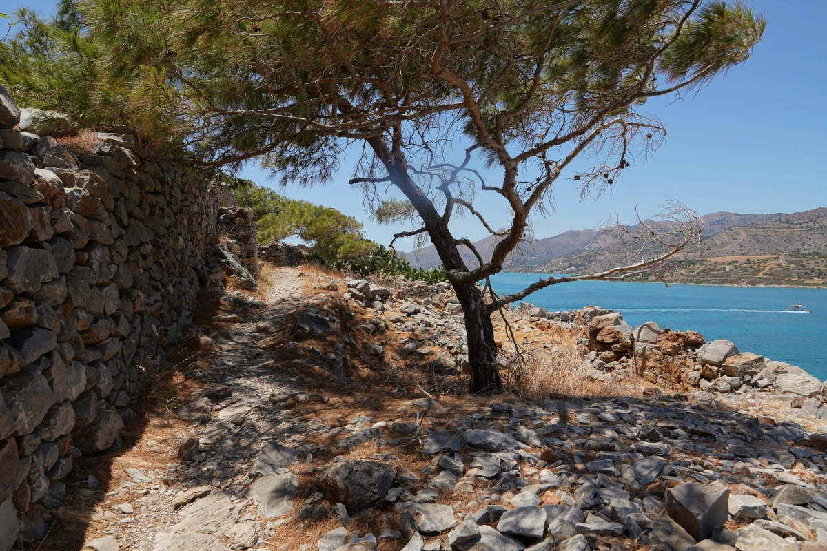 Weg auf Spinalónga bei Kreta