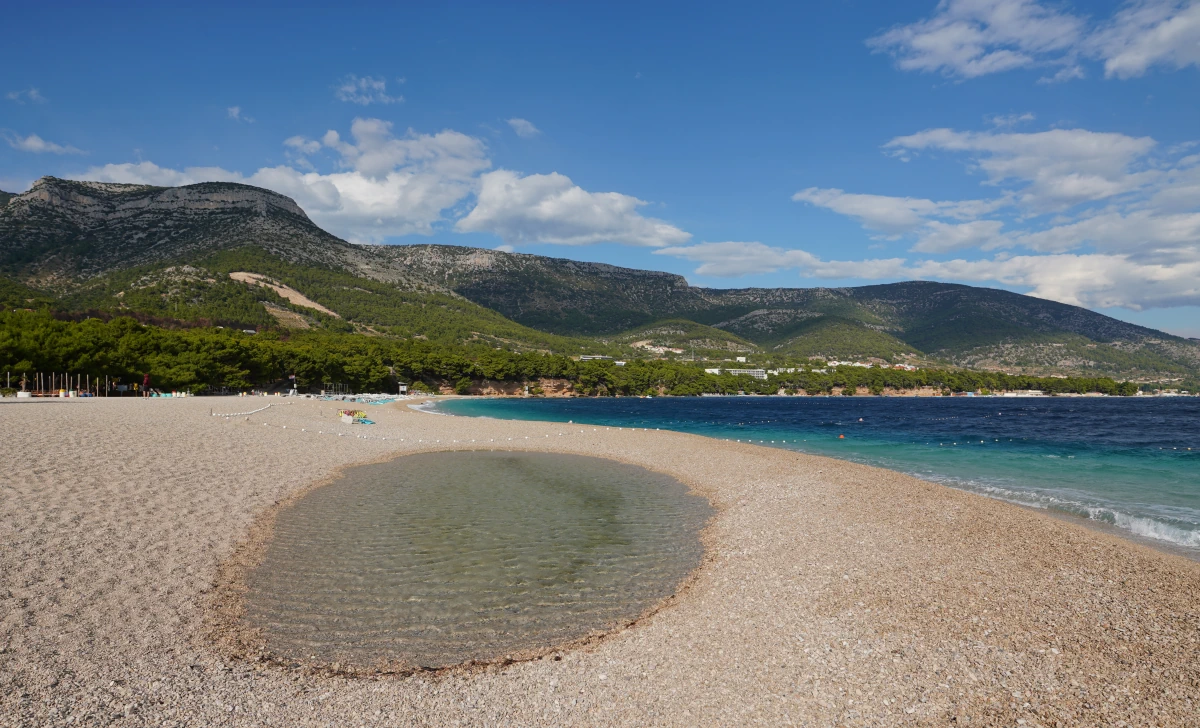 Auf dem Goldenen Horn (zlatni rat) in Bol auf Brač