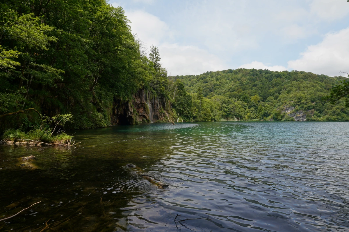 Wasserfall Batinovački Slap an den oberen Plitvicer Seen