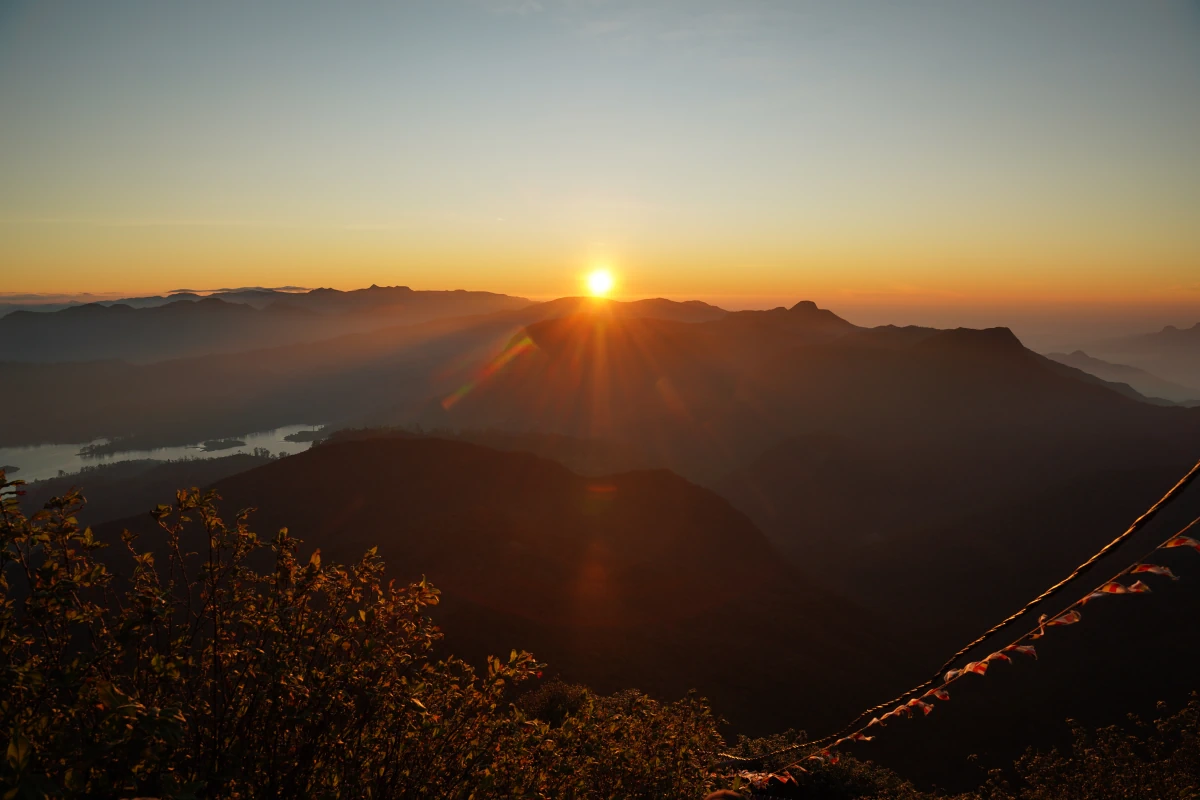 Sonnenaufgang vom Adam’s Peak