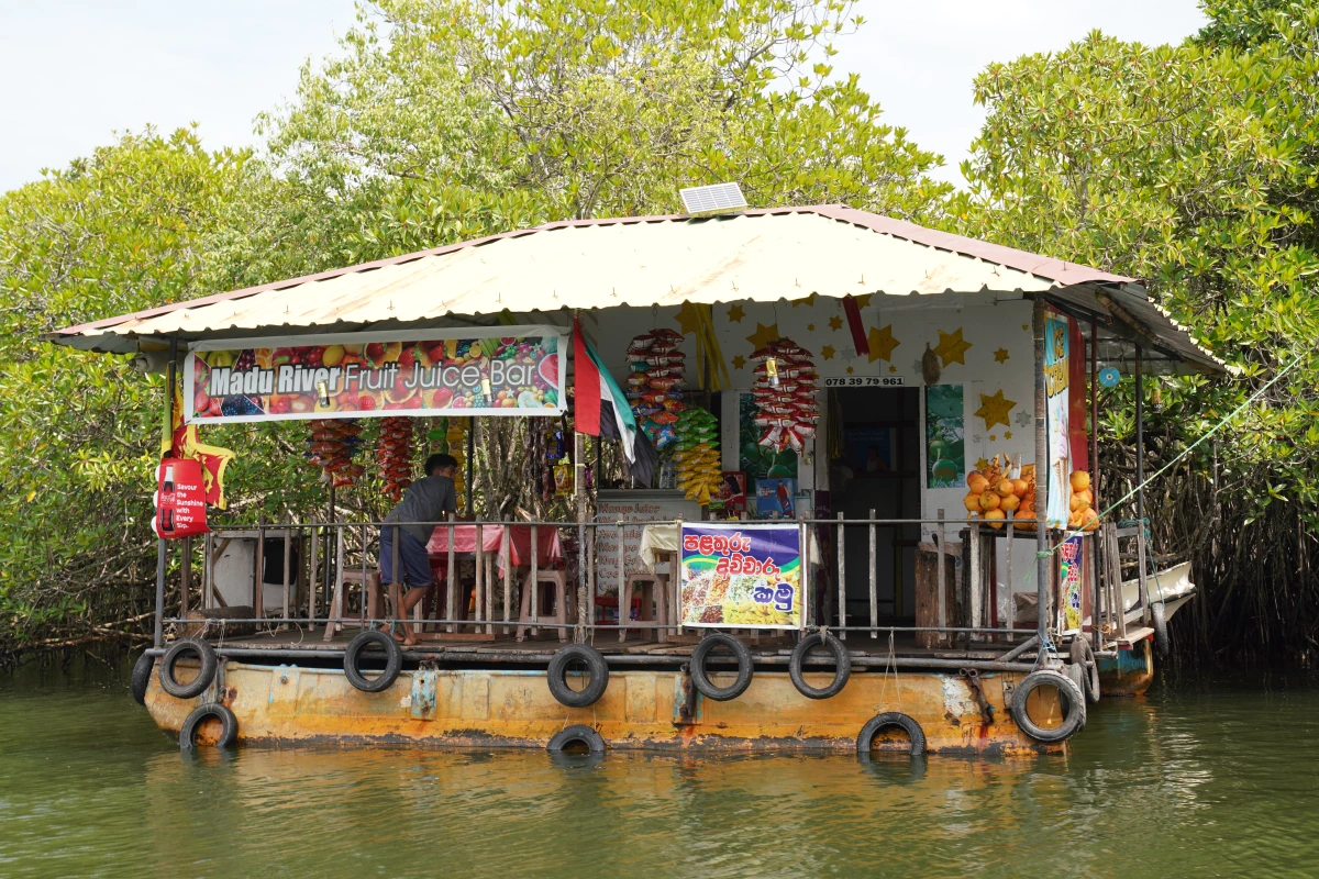 Madu River Fruit Juice Bar