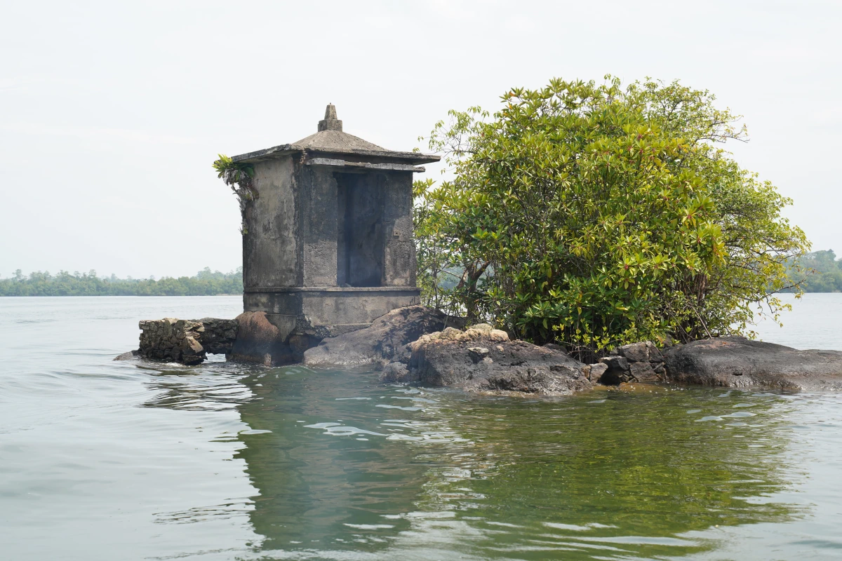 Sathapaheduwa Hindu Kovil