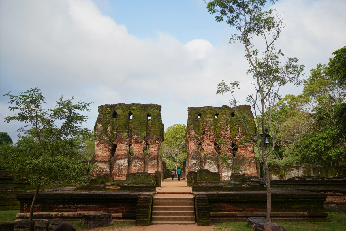 Königspalast von Polonnaruwa (11. Jh.)