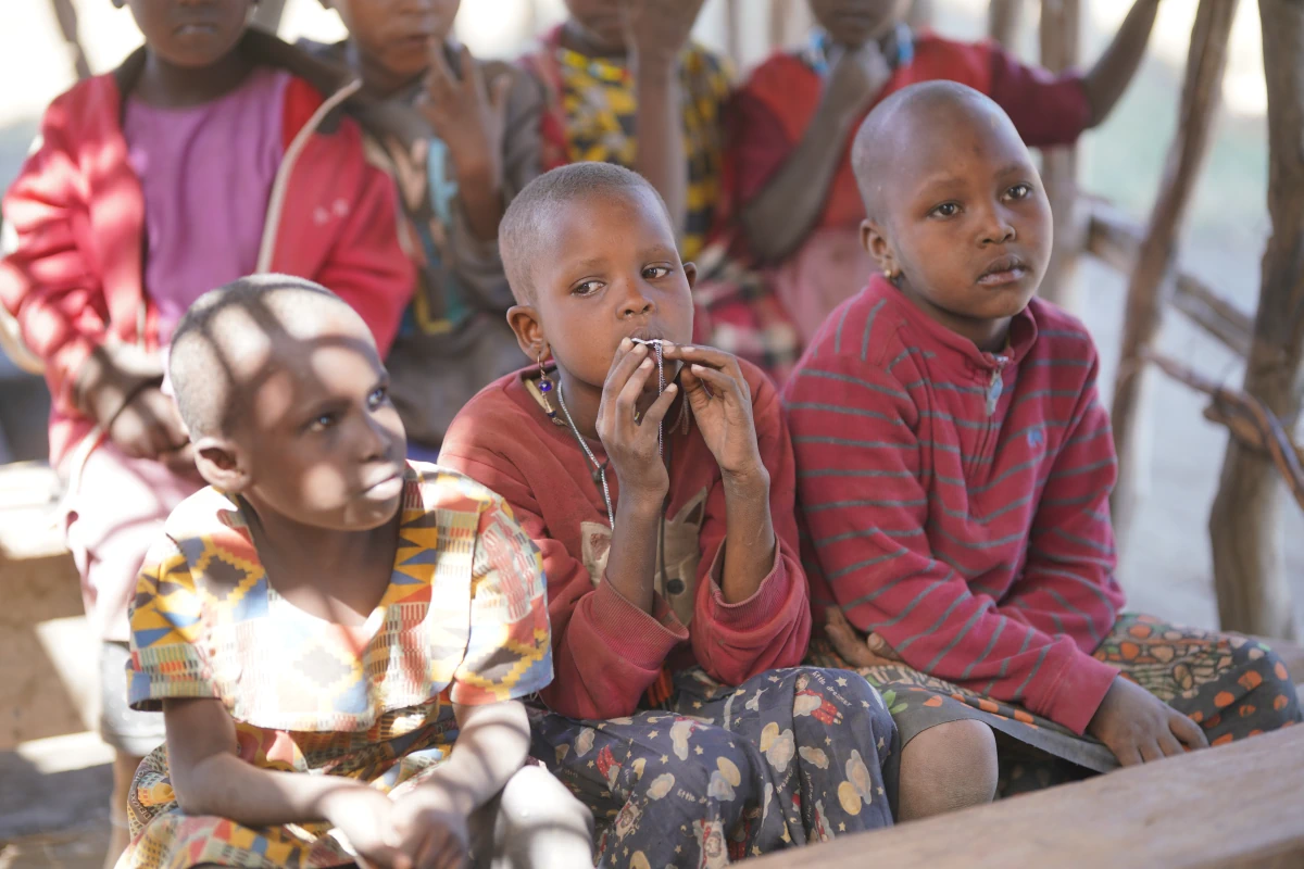 Einige Massai-Kinder