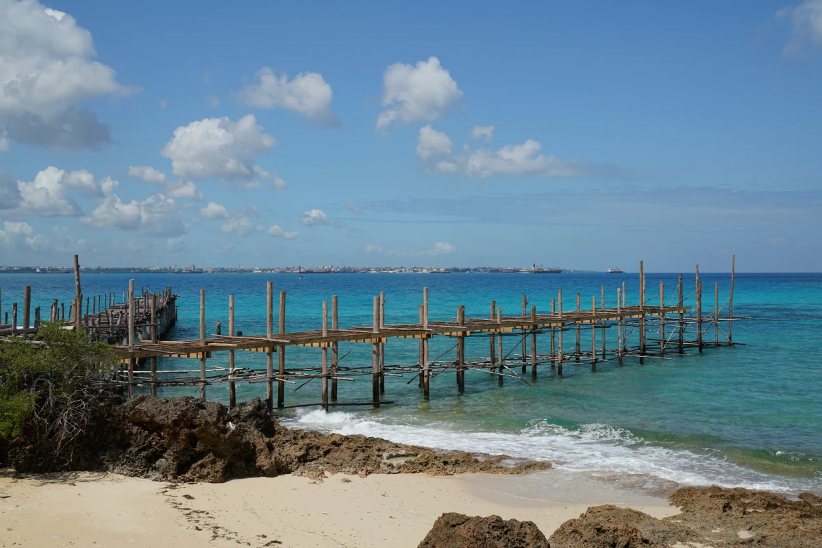 Blick von Prison Island Richtung Stone Town/Sansibar-Stadt