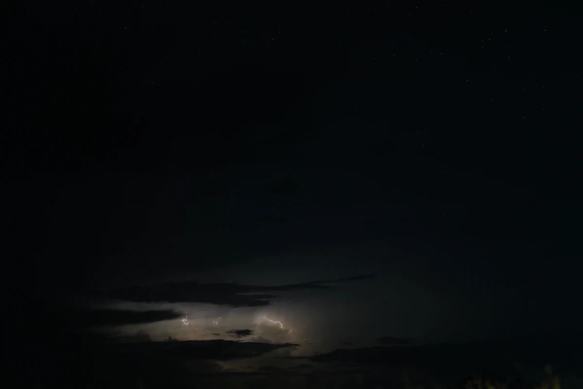 Gewitter über der Serengeti