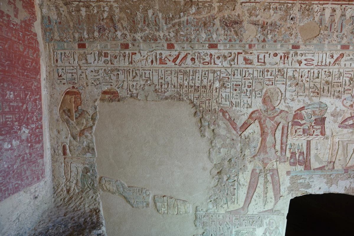 Setaus Frau in Setaus Grab (EK4) in el-Kab