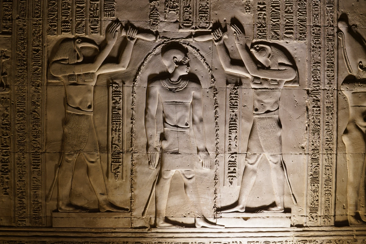 Taufe durch Thot und Horus im Doppeltempel von Kom Ombo