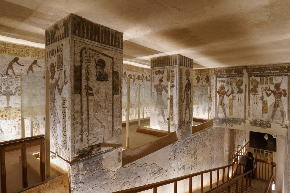 Säulenhalle F im Grab von Ramses III. (KV11) im Tal der Könige