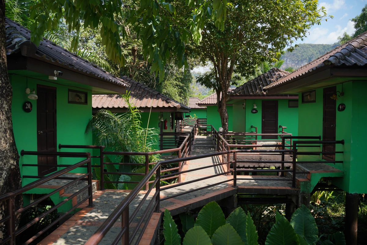 Khao Sok River Lodge Hotel